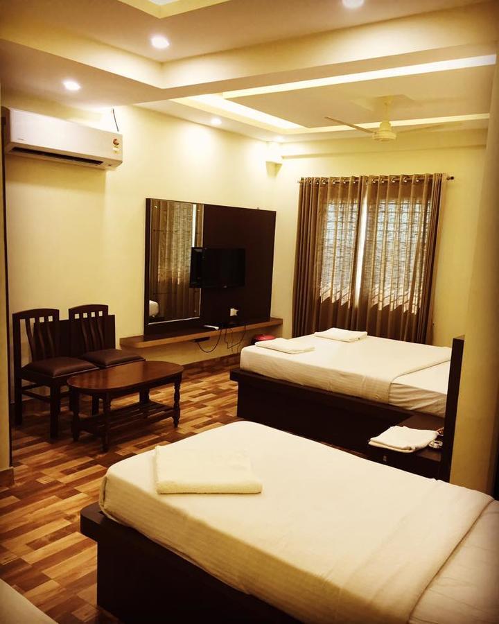 Hotel Bombay Residency--Bombay Lucky Restaurant Мангалор Экстерьер фото